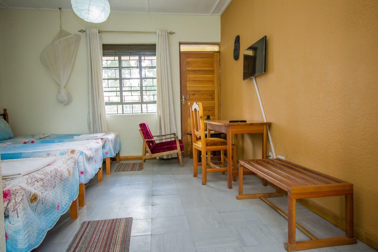 Kisoro Tourist Hotel Exterior photo